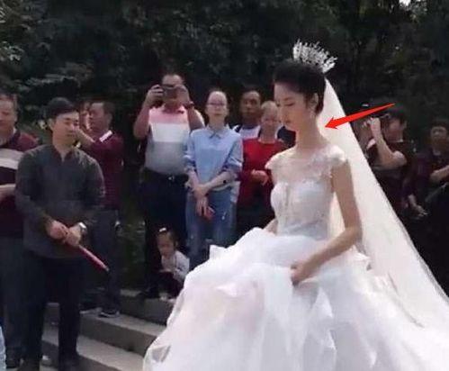 吃瓜新郎假新娘,假新娘与新郎的意外婚礼